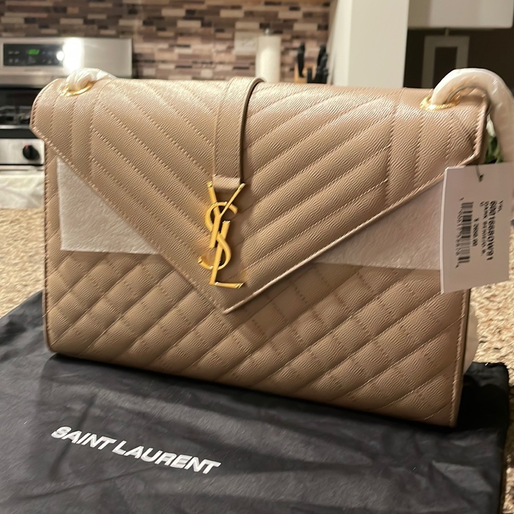 LARGE SAINT LAURENT ENVELOPE BAG NWT YSL